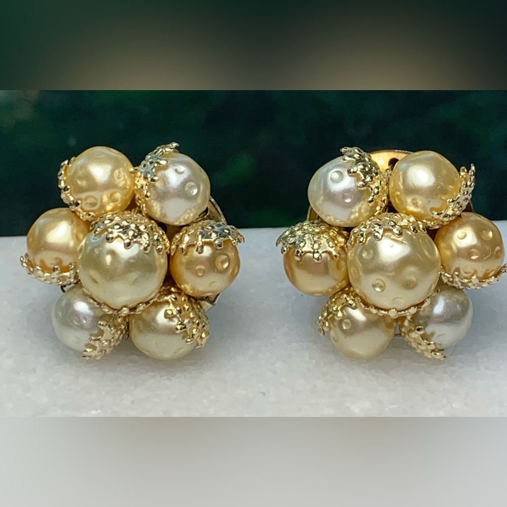 Vintage Japan Pearl Cluster Clip-On Earrings